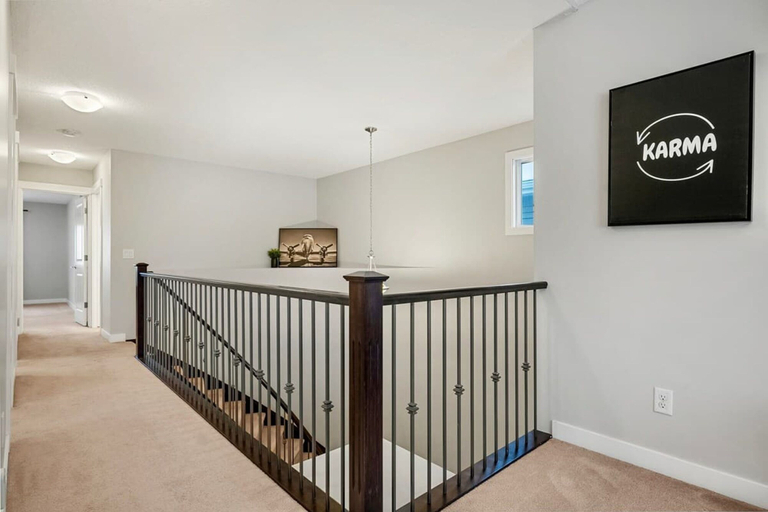 Room 2, The Mask - 5BD - Movie Room - Kidfriendly, Division No. 6