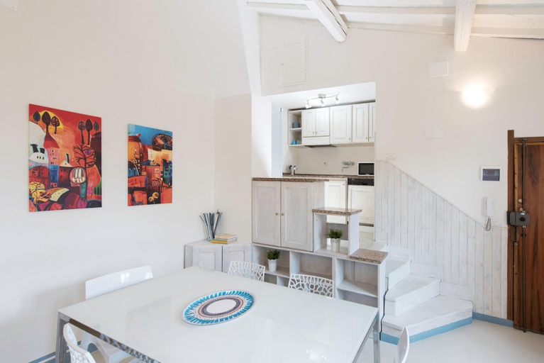 Room 3, Faenza 73 in Firenze, Florence