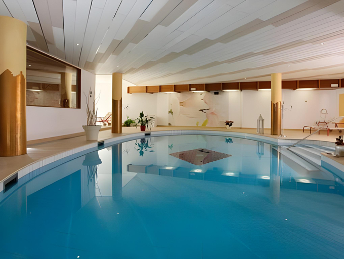 Sport & Beauty 2, Hotel Nocturnes, Bolzano