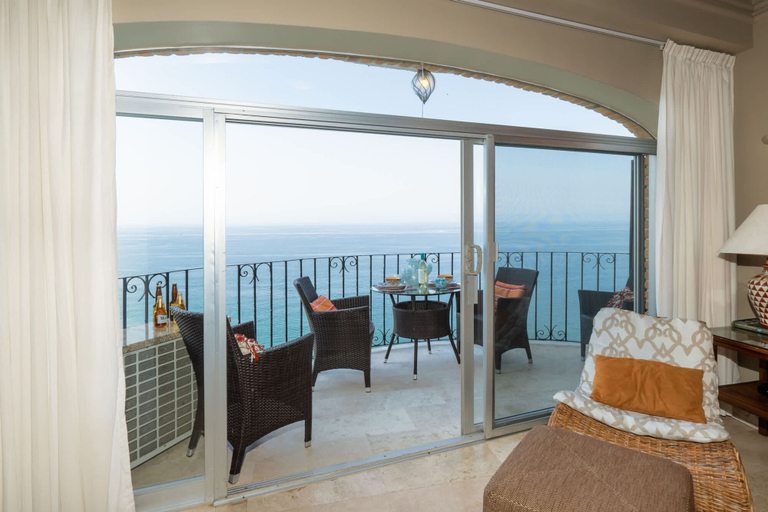 Room 5, Breathtaking Ocean Views Quiet Penthouse, Puerto Vallarta