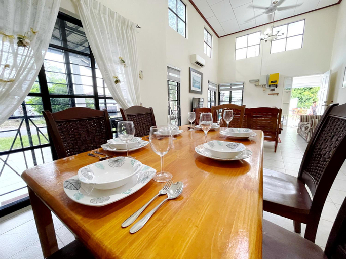 Food & Drinks, A'FAMOSA Pool Villa by S&T Homez, Alor Gajah