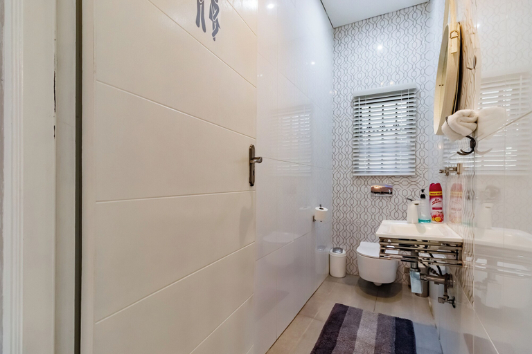 Bathroom 4, Braham Lodge - The Octave, City of Johannesburg