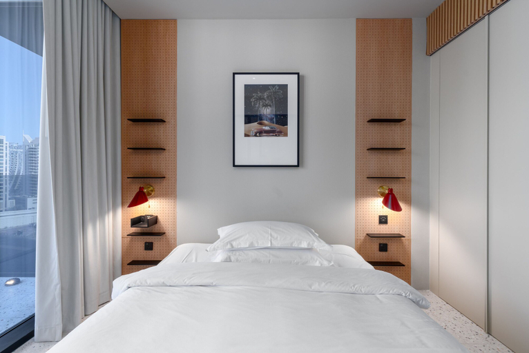 Room 5, Modern Comfort 1BR w Burj Khalifa View, Dubai