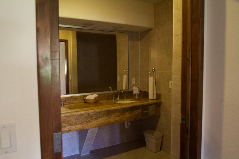 Bathroom 4, Estancia Inn, Tecate