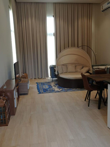 Room 5, Peaceful 2-bedroom Pool Escape, Taqah