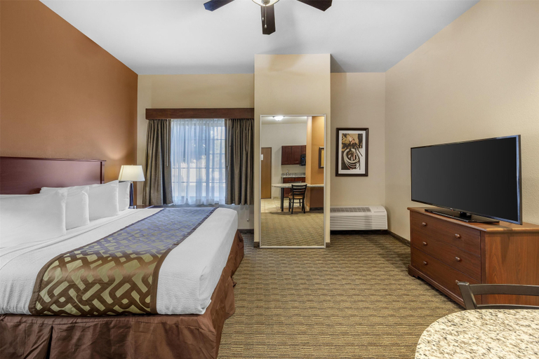 Bedroom 4, Best Western North Edge Inn, Ford