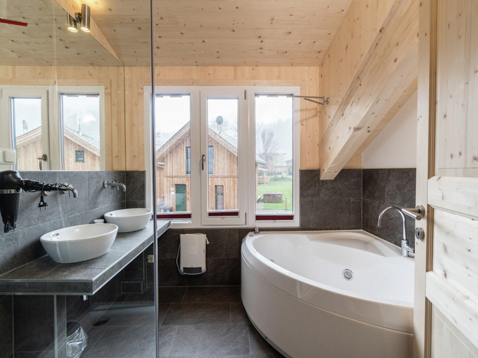 Bathroom, Cosy Chalet With hot tub, Murau