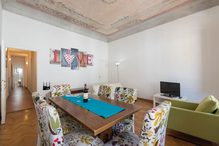 Others 2, Appartamento Cavour, Florence