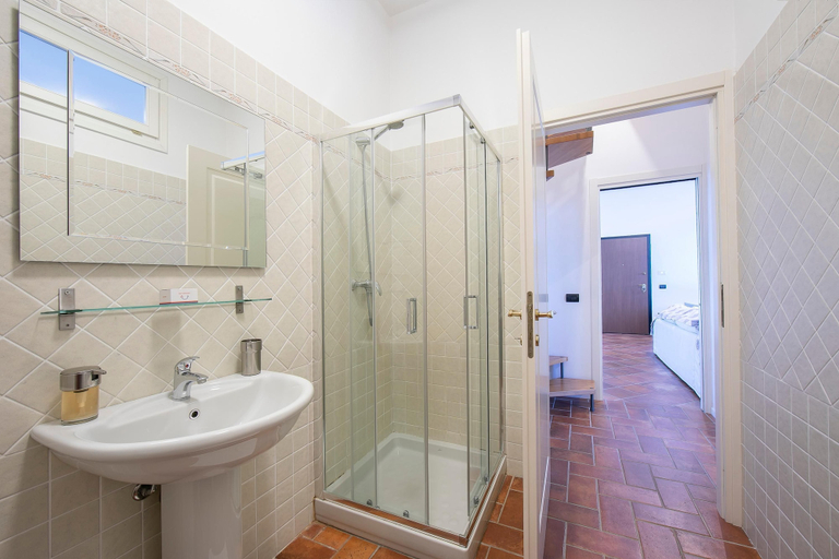 Room 5, Incanto Sul Lago Pied Dans L Eau, Novara