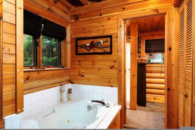 Bathroom, Cozy Upscale Cabin w Fireplace Hot Tub, Sevier