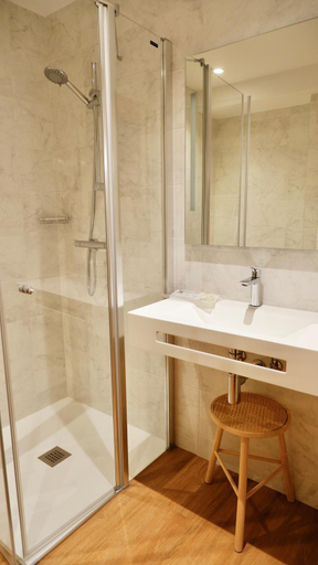 Bathroom, Hotel Ocamino, Vizcaya
