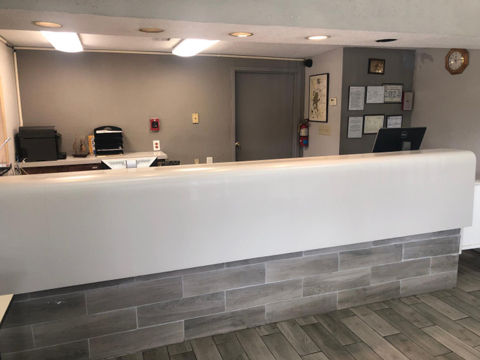 Public Area 2, American Inn and Suites, Clayton