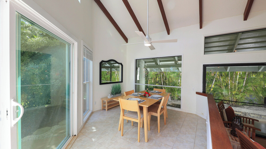 Room 2, Hale H Omaka in Princeville, Kauai