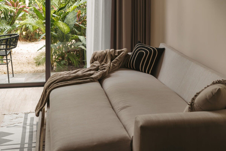 Room 5, Gorgeous Loft Jungle Views and Premium Amenities, Cozumel