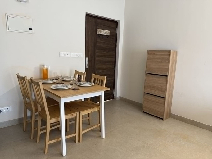 Room 2, Stylish 1BR in North Goa-5 Mins to Candolim Beach, North Goa