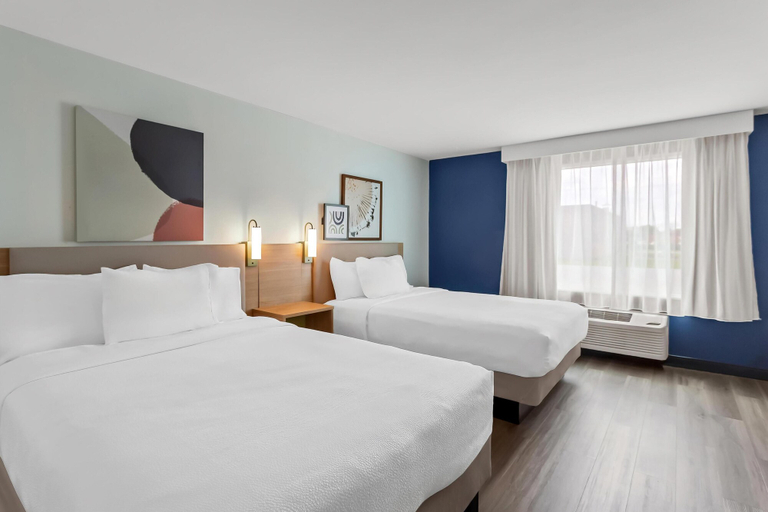 Bedroom 4, Spark by Hilton Oak Forest, Cook