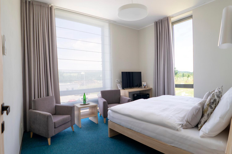 Bedroom 3, Hotel Vinice Hnanice, Znojmo