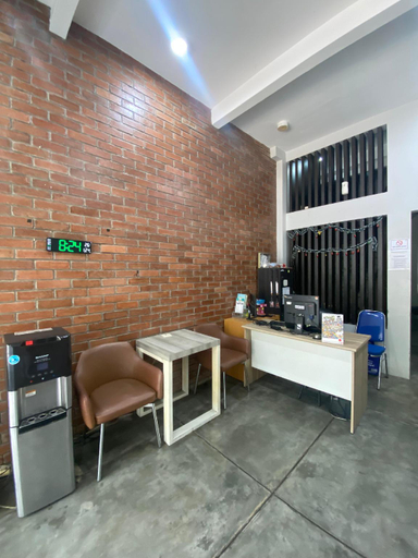 Others 5, Osborn Coliving, Malang