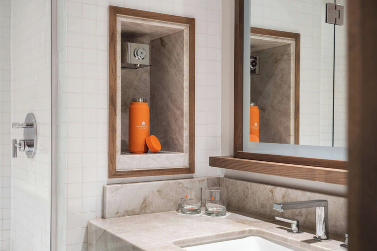 Bathroom 4, Mauna Kea Beach Hotel, Autograph Collection, Hawaii