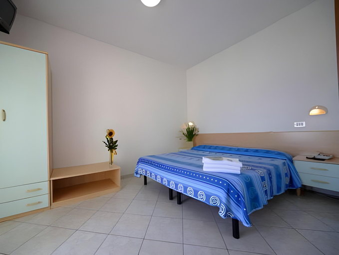 Bedroom 3, Hotel Lido Vieste, Foggia