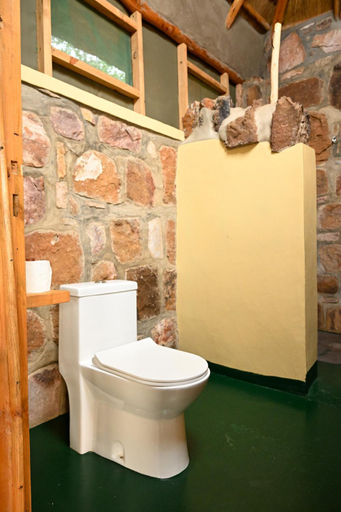 Bathroom 3, Akagera Rhino Lodge, Kayonza