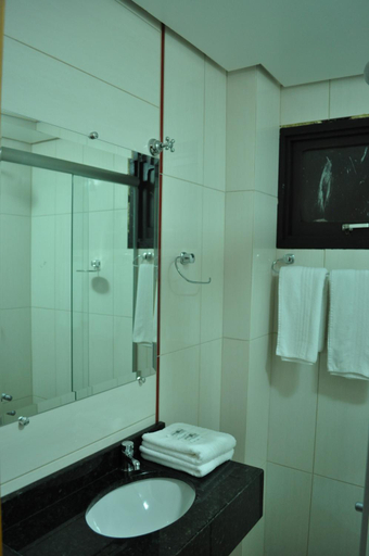 Bathroom 3, Hotel Lages, Panambi