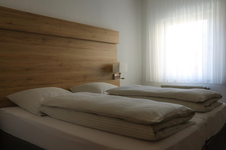 Bedroom 2, Hotel Adler, Heidenheim