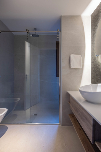 Bathroom 5, Radisson Blu Bariloche, Bariloche