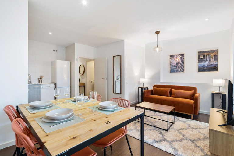 Others 4, Enrique Granados Apartment, Barcelona