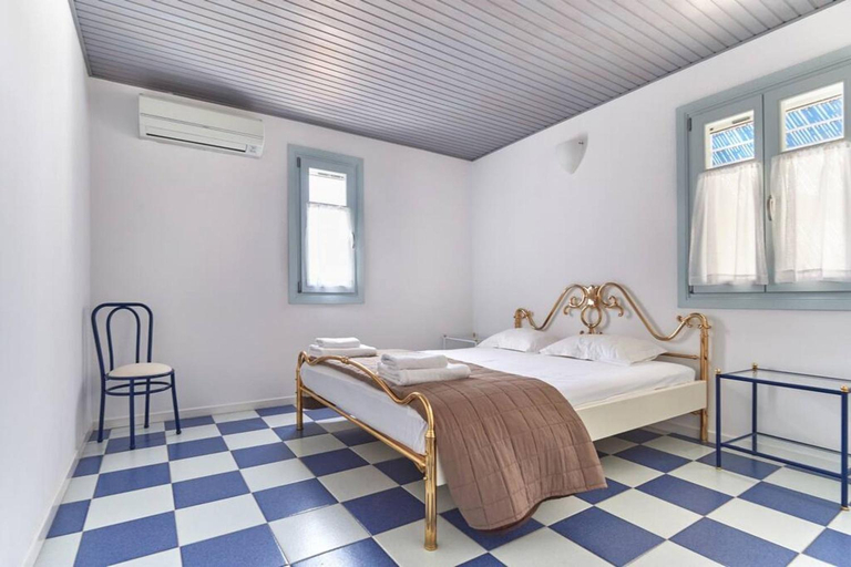 Others 4, Ocean Villa in Paros, South Aegean