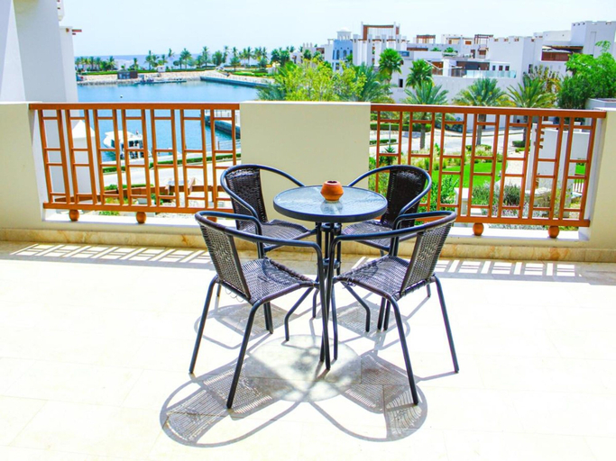 Room 2, Spacious Apartment Retreat, Quriyat