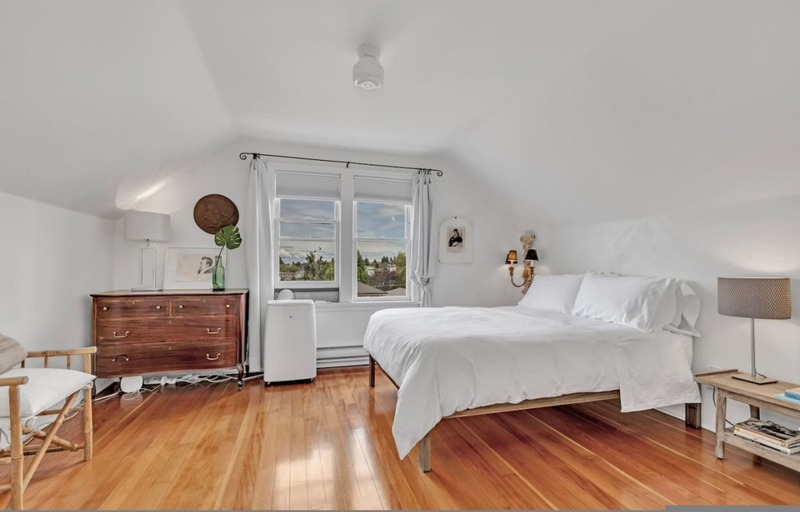 Room 5, Queen Elizabeth Park Home, Greater Vancouver