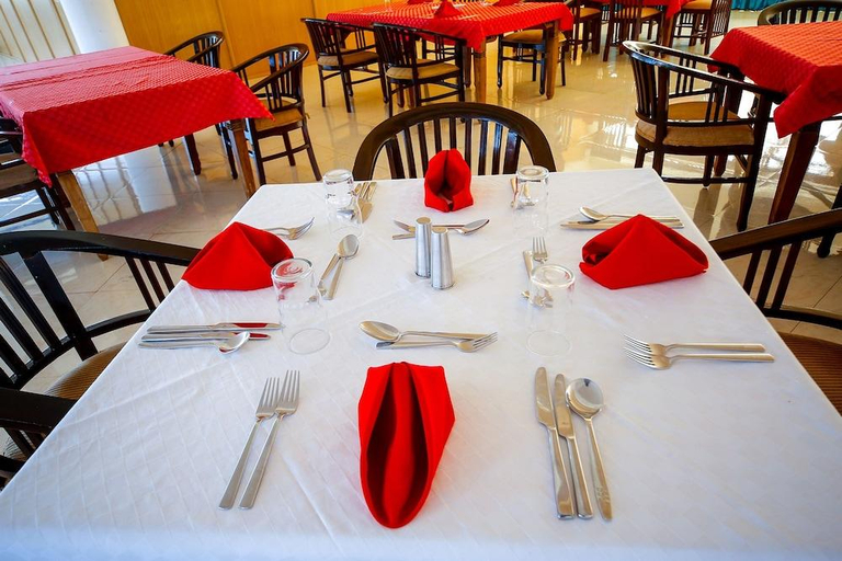 Food & Drinks 4, Katomi Kingdom Resort, Busiiro