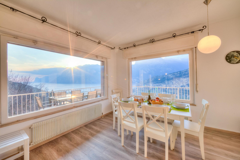 Others 2, Villa Panorama With Private Pool, Trento