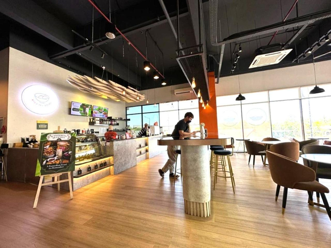Food & Drinks 5, Manhattan Suites ITCC, Penampang