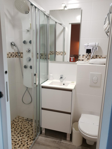 Bathroom 4, Fasthotel Le Rale Des Genets - Un hotel FH Collection, Meuse