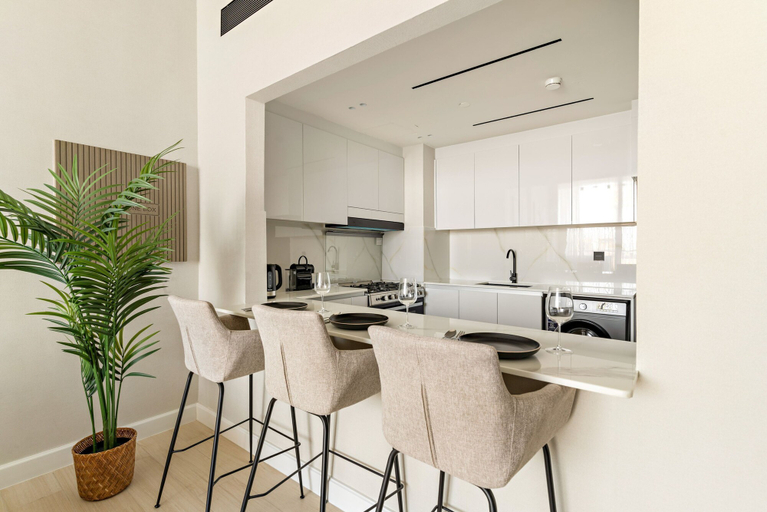 Room 3, Binghatti Crescent - 202 2BD, Dubai