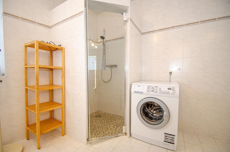 Room 3, Penthouse A Zell am See With Lake View, Zell am See
