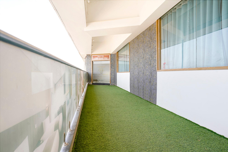 Public Area 3, FabHotel The Gagan Palace, Gandhinagar