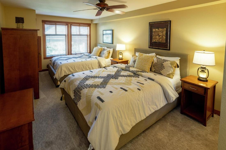 Bedroom 2, 1205B - Double Queen Standard Eagle Springs West condo, Salt Lake