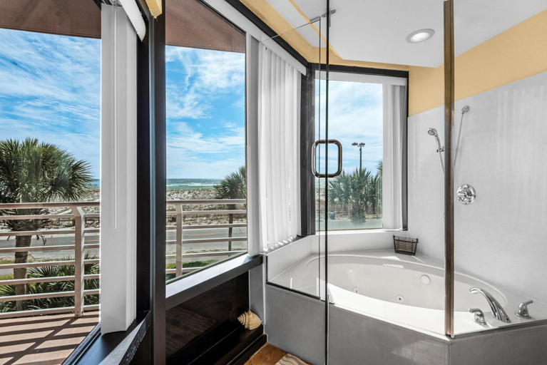 Bathroom 4, Palm Beach Club 3-235, Escambia