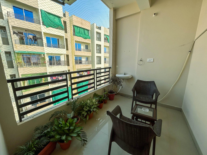 Balcony/terrace 3, Golden Grove Homestay, Varanasi