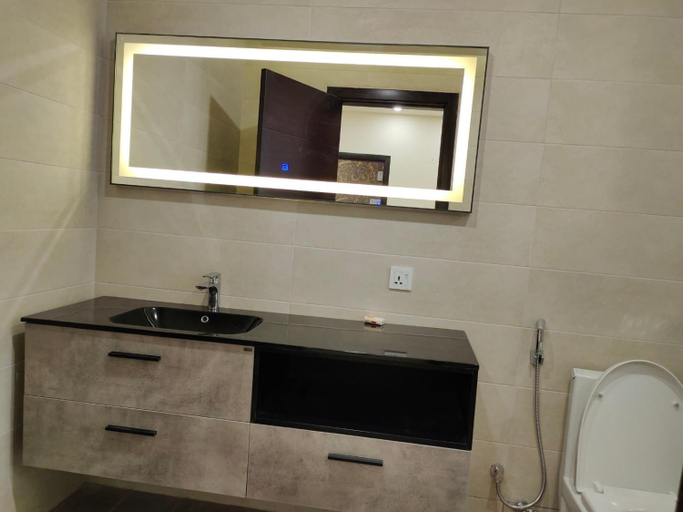 Bathroom 3, Said's Suites Elysium Tower Opposite to Centaurus Mall, Islamabad