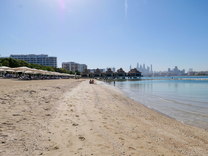 Room 3, Oceanfront 2BR Apartment With Sea Views, Dubai