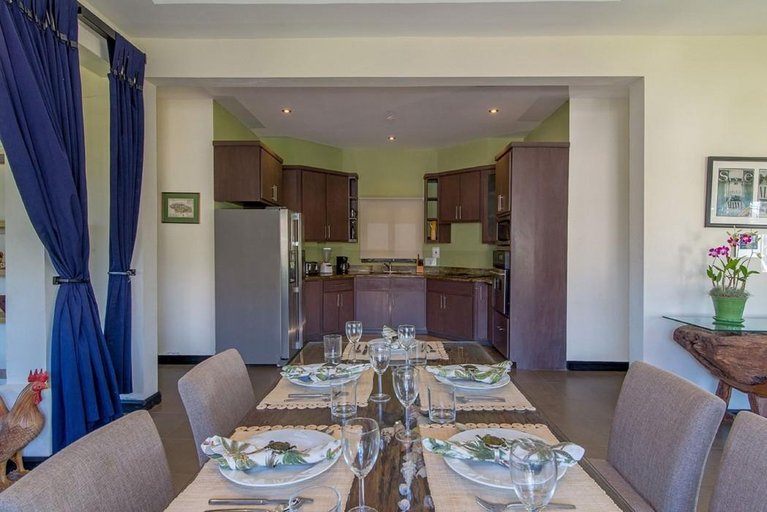 Others 2, Nianna Luxurious Villa