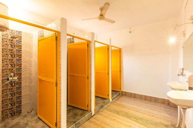 Bathroom 3, WANDER STATION VARANASI, Chandauli