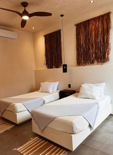 Room 3, Casa Mezcalito Elegant Mexican Villa With Pool BBQ, Cozumel