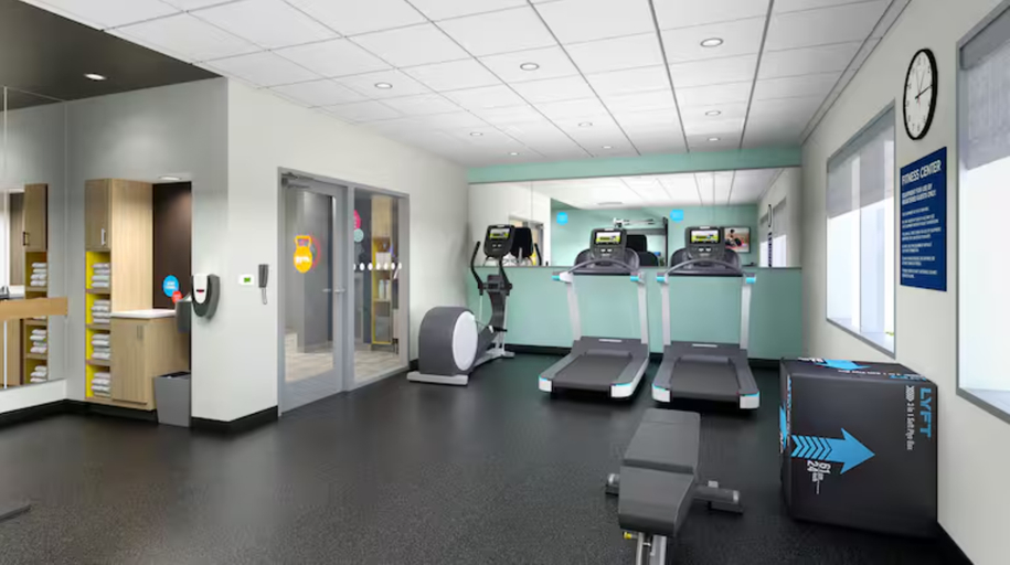 Fitness center 4, Tru By Hilton Battle Creek, Calhoun