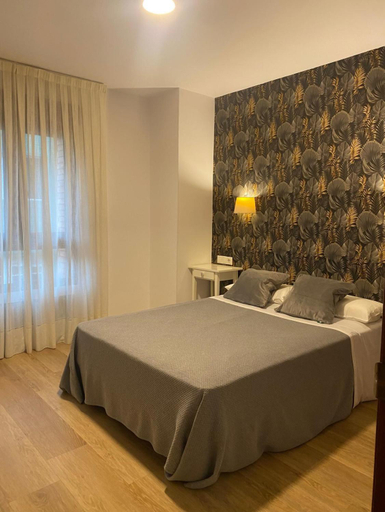 Bedroom, Hotel Ovetense, Asturias