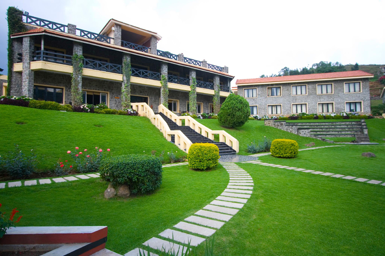Exterior & Views